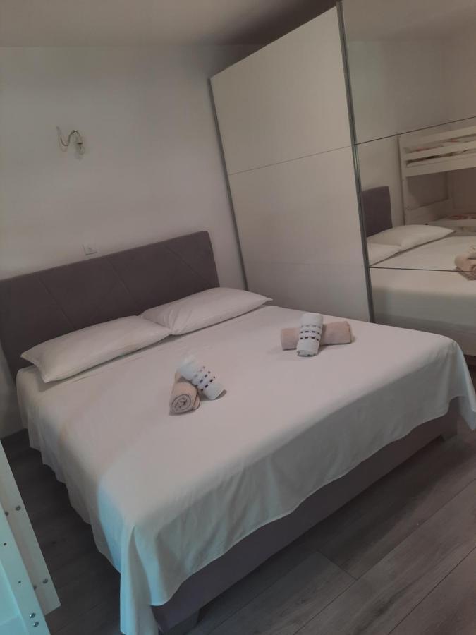 Ani Appartement Split Buitenkant foto