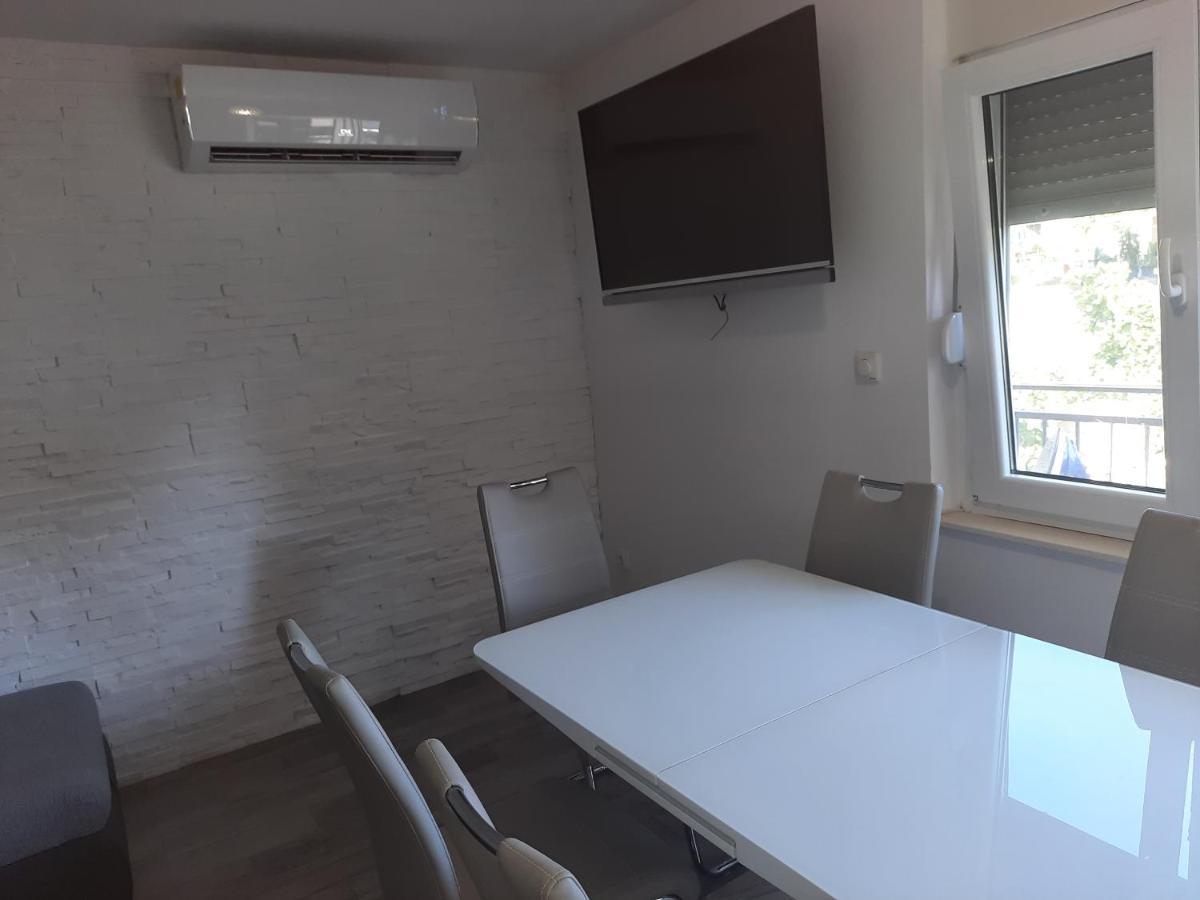 Ani Appartement Split Buitenkant foto