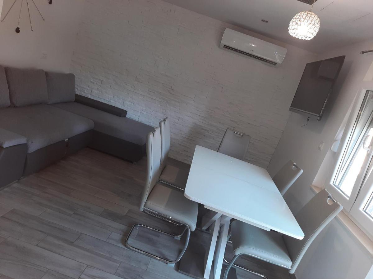 Ani Appartement Split Buitenkant foto